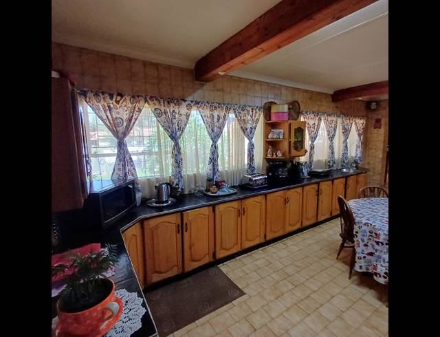 6 BEDROOM HOUSE FOR SALE IN MEYERTON SOUTH